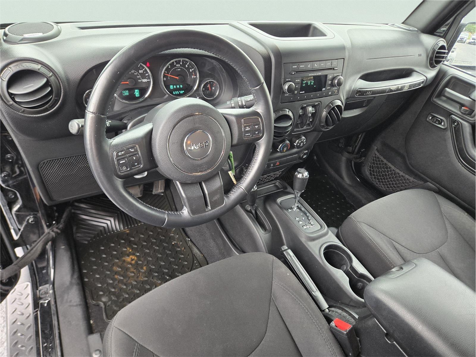 2015 Jeep Wrangler Unlimited Sport - 11