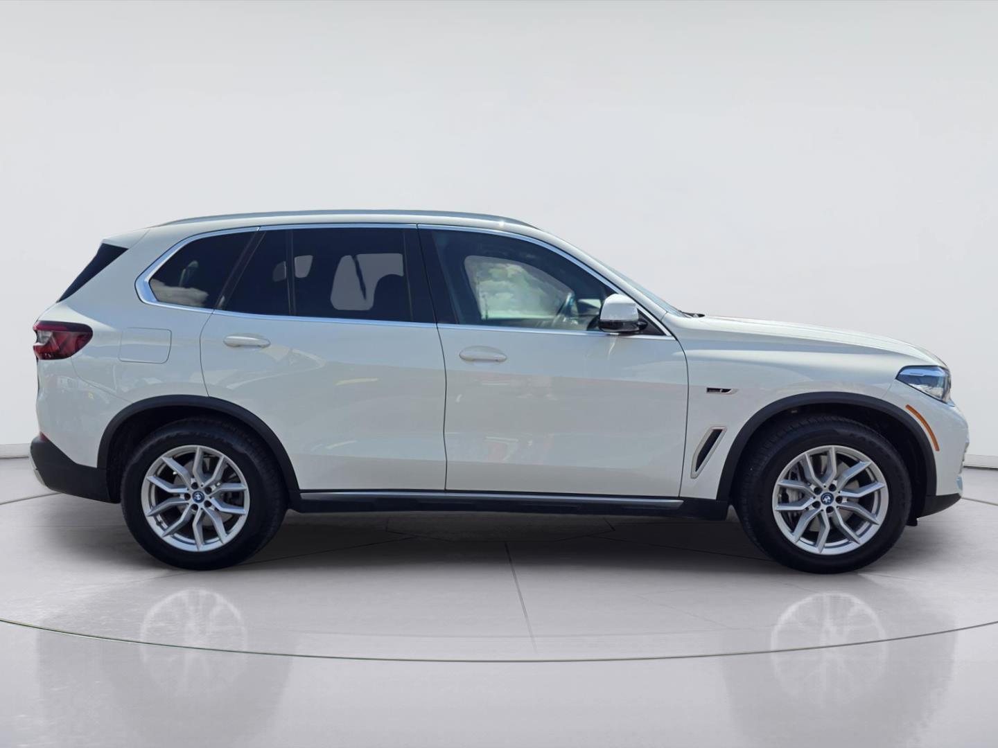 2022 BMW X5 xDrive45e - 3