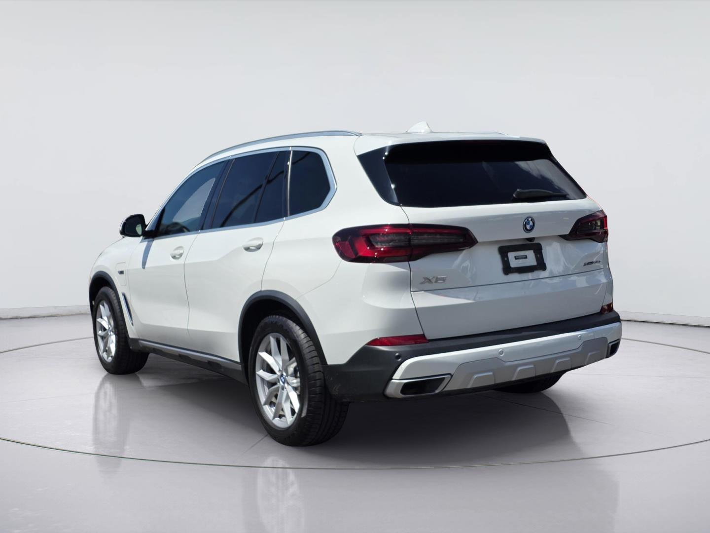 2022 BMW X5 xDrive45e - 6