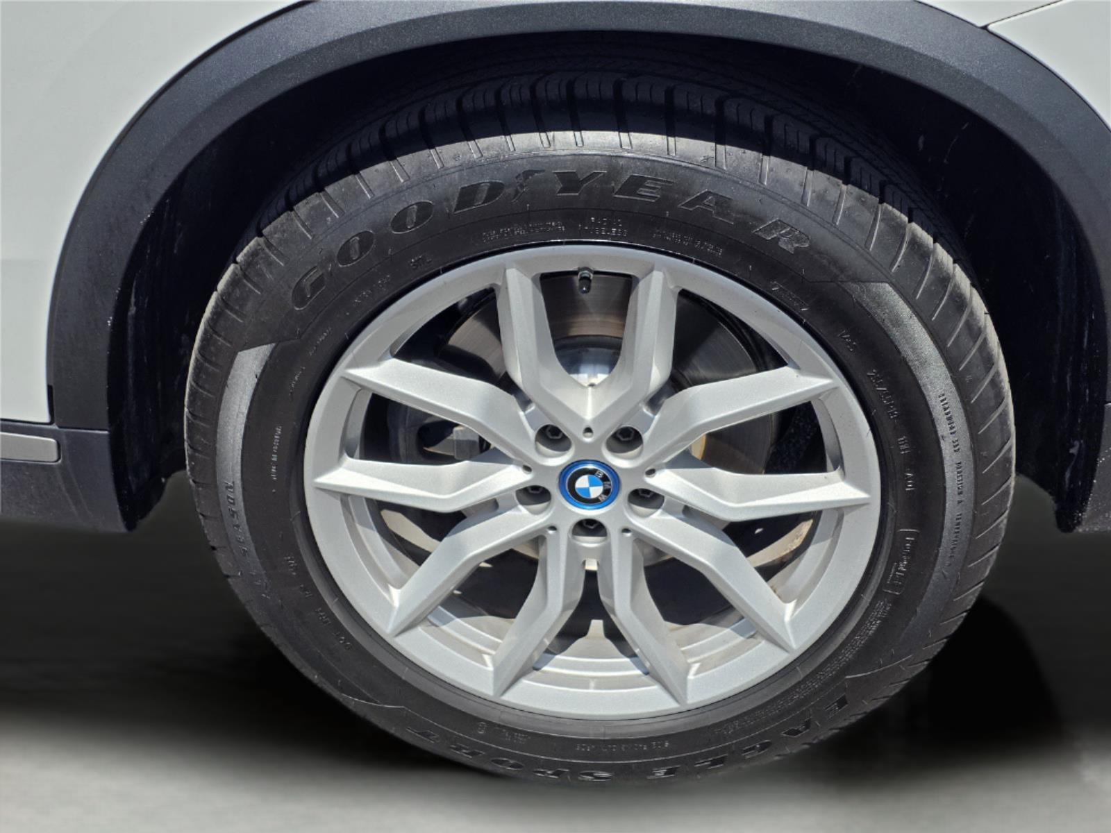 2022 BMW X5 xDrive45e - 10