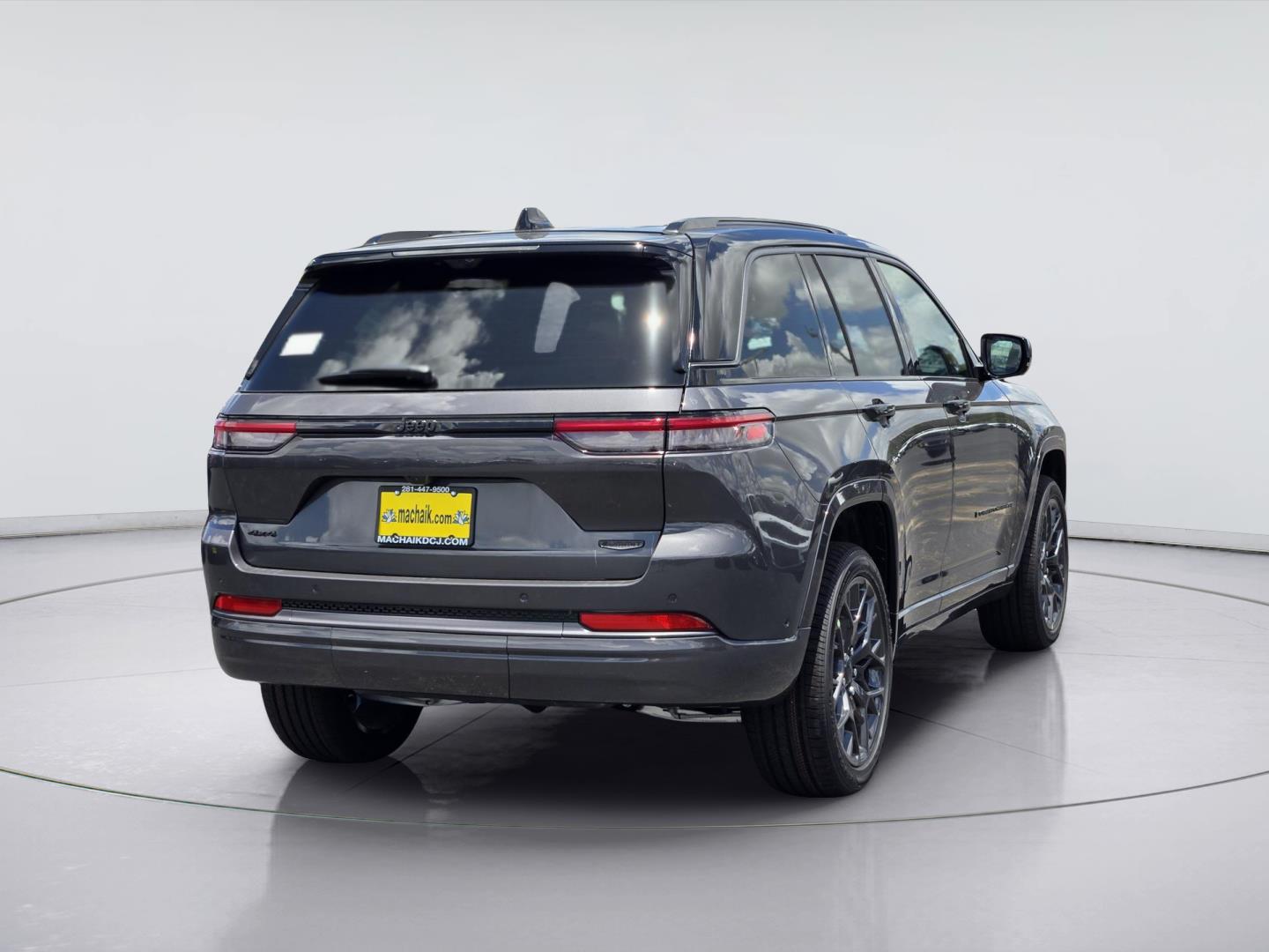2026 Jeep Grand Cherokee Summit - 2