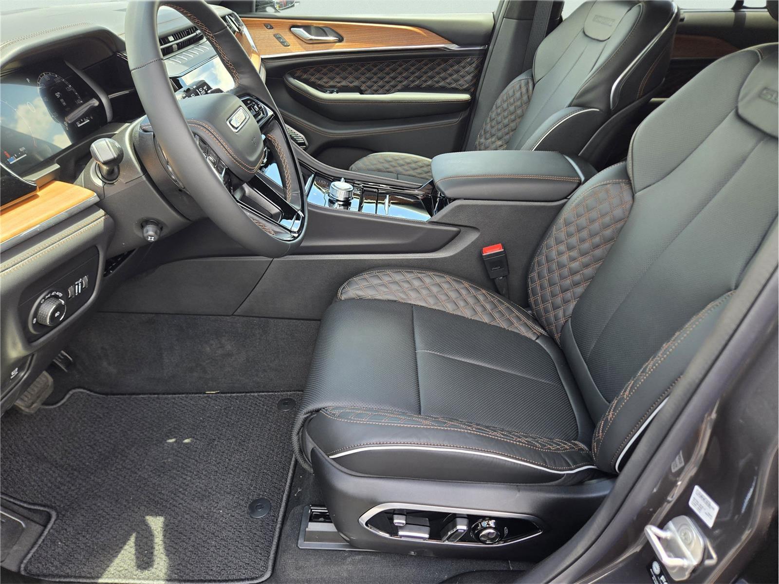 2026 Jeep Grand Cherokee Summit - 7