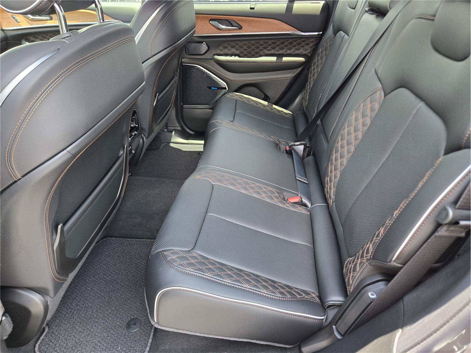 2026 Jeep Grand Cherokee Summit - 8