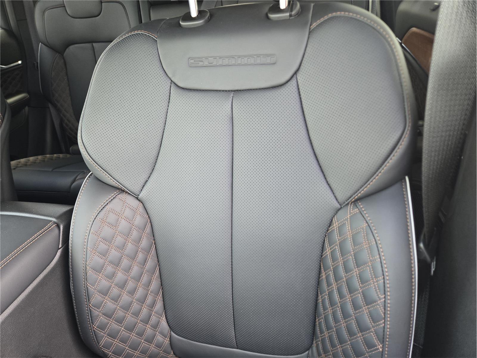 2026 Jeep Grand Cherokee Summit - 9