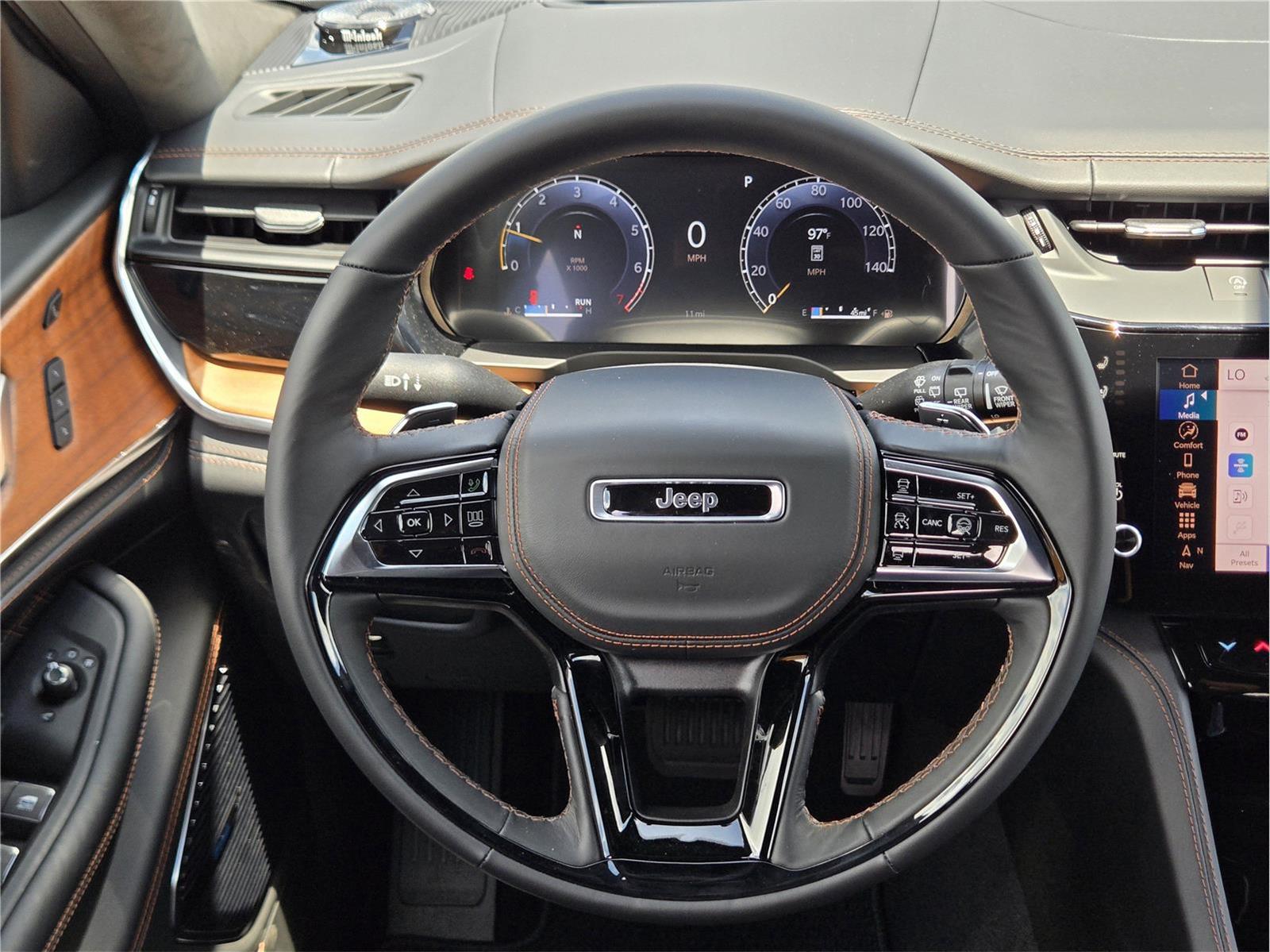 2026 Jeep Grand Cherokee Summit - 10
