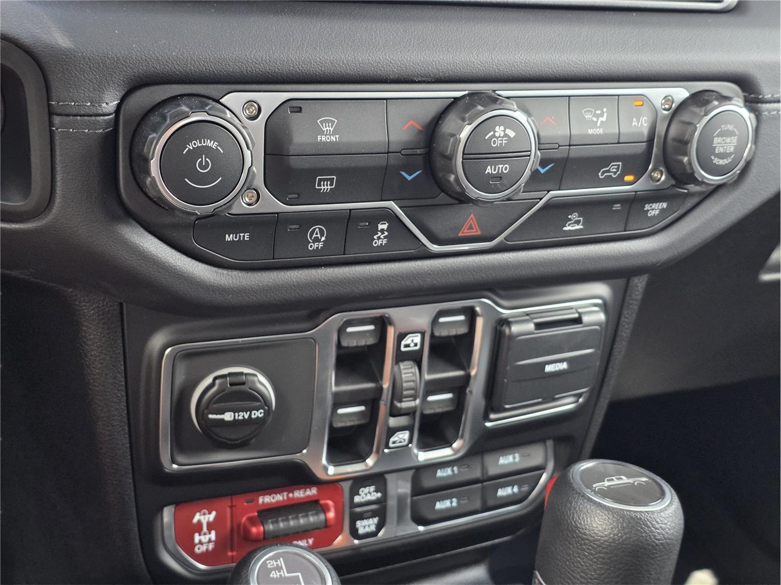 2026 Jeep Gladiator Rubicon at Mac Haik CDJR North Houston