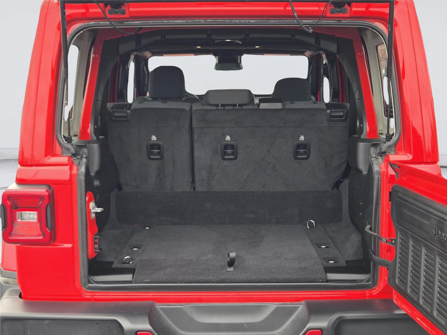 2025 Jeep Wrangler 4xe Sahara - 10