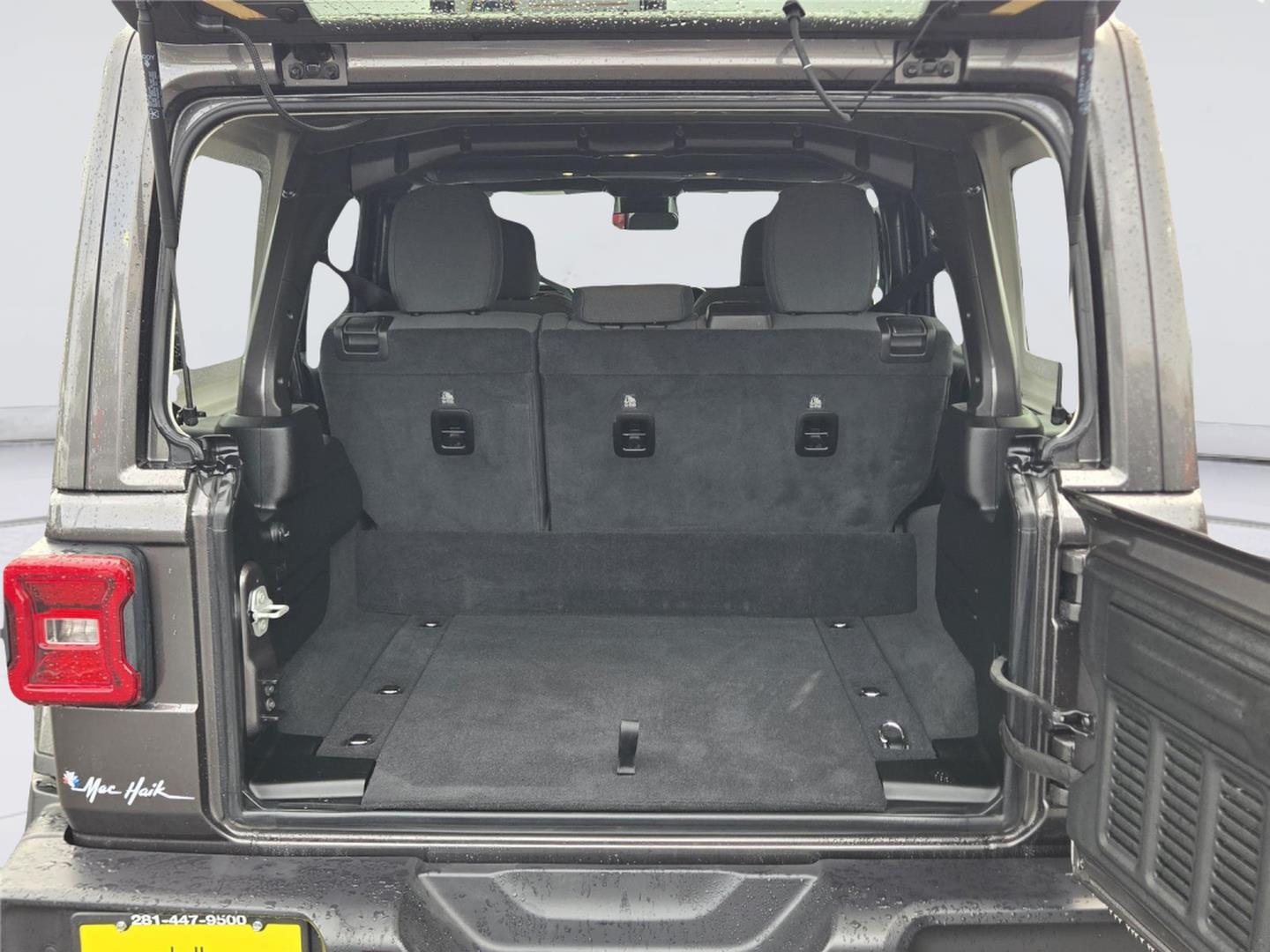 2025 Jeep Wrangler 4xe Sahara - 11