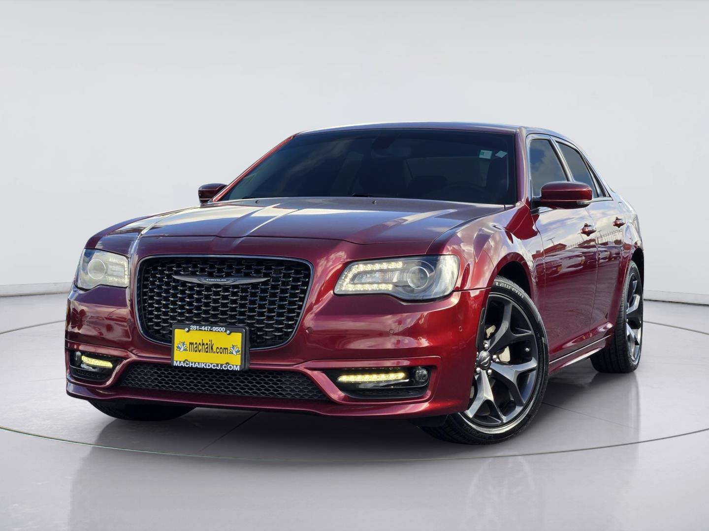 Velvet Red Pearlcoat 2023 Chrysler 300 Sedan Rear-Wheel Drive 8-Speed Automatic