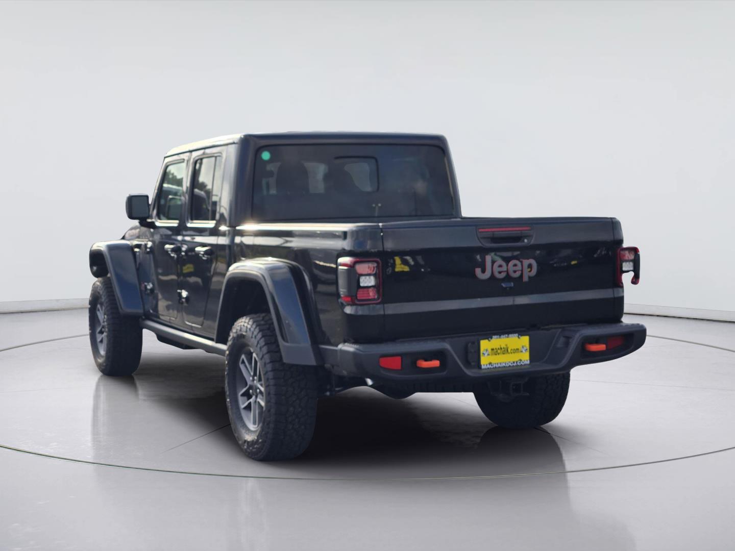 2026 Jeep Gladiator photo 4 of 17