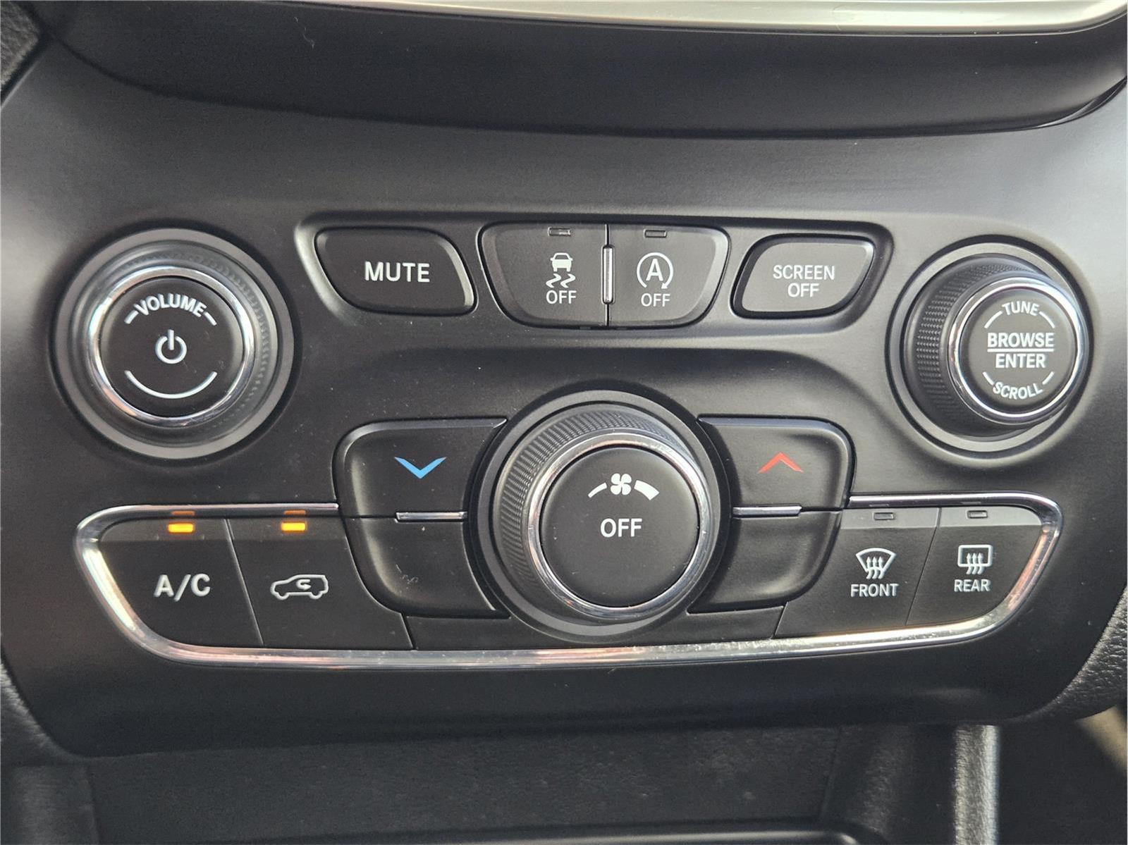 2021 Jeep Cherokee Latitude at AutoNation Chrysler Jeep Dodge Ram Spring