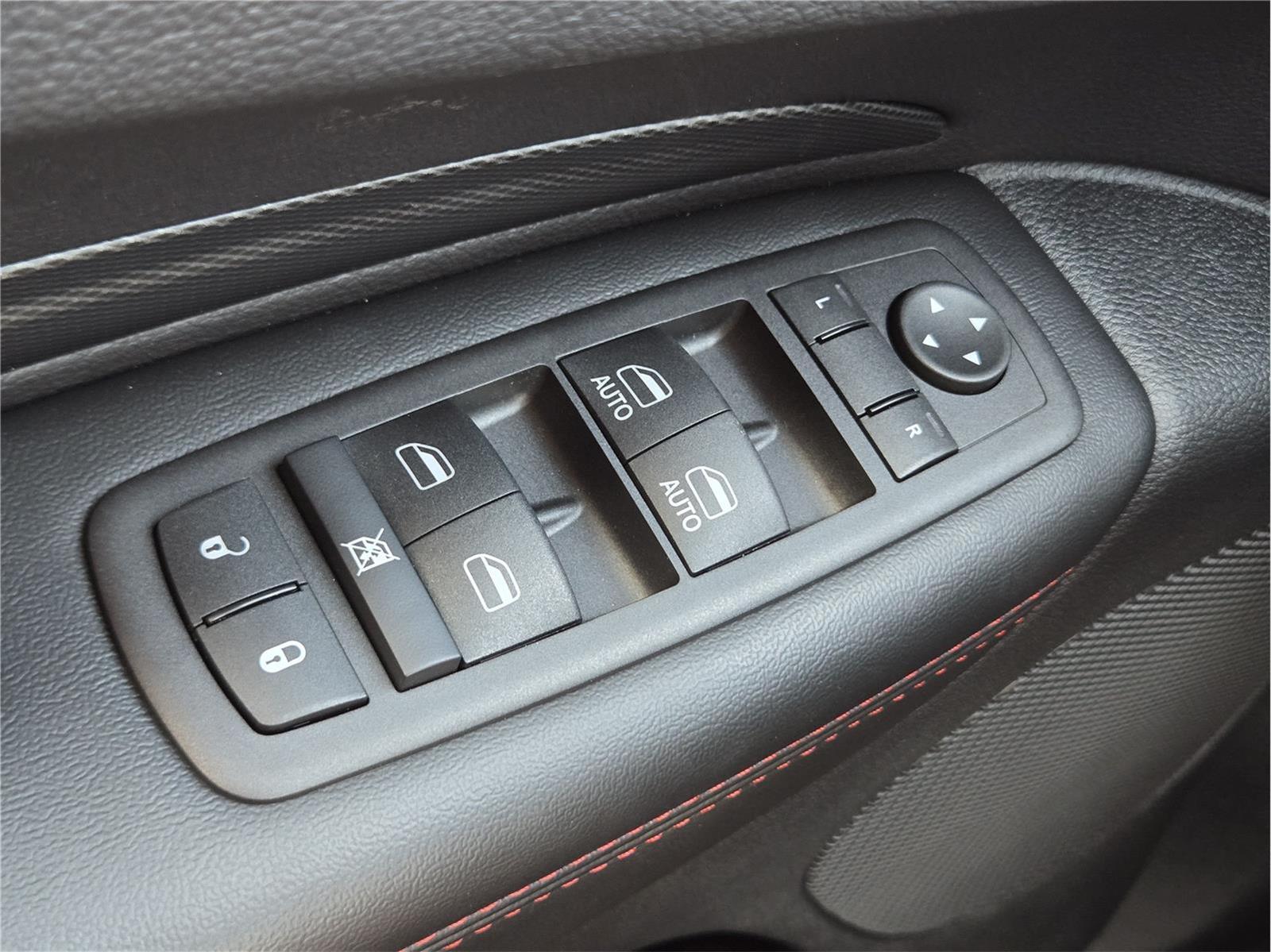 2026 Dodge Durango photo 16 of 17
