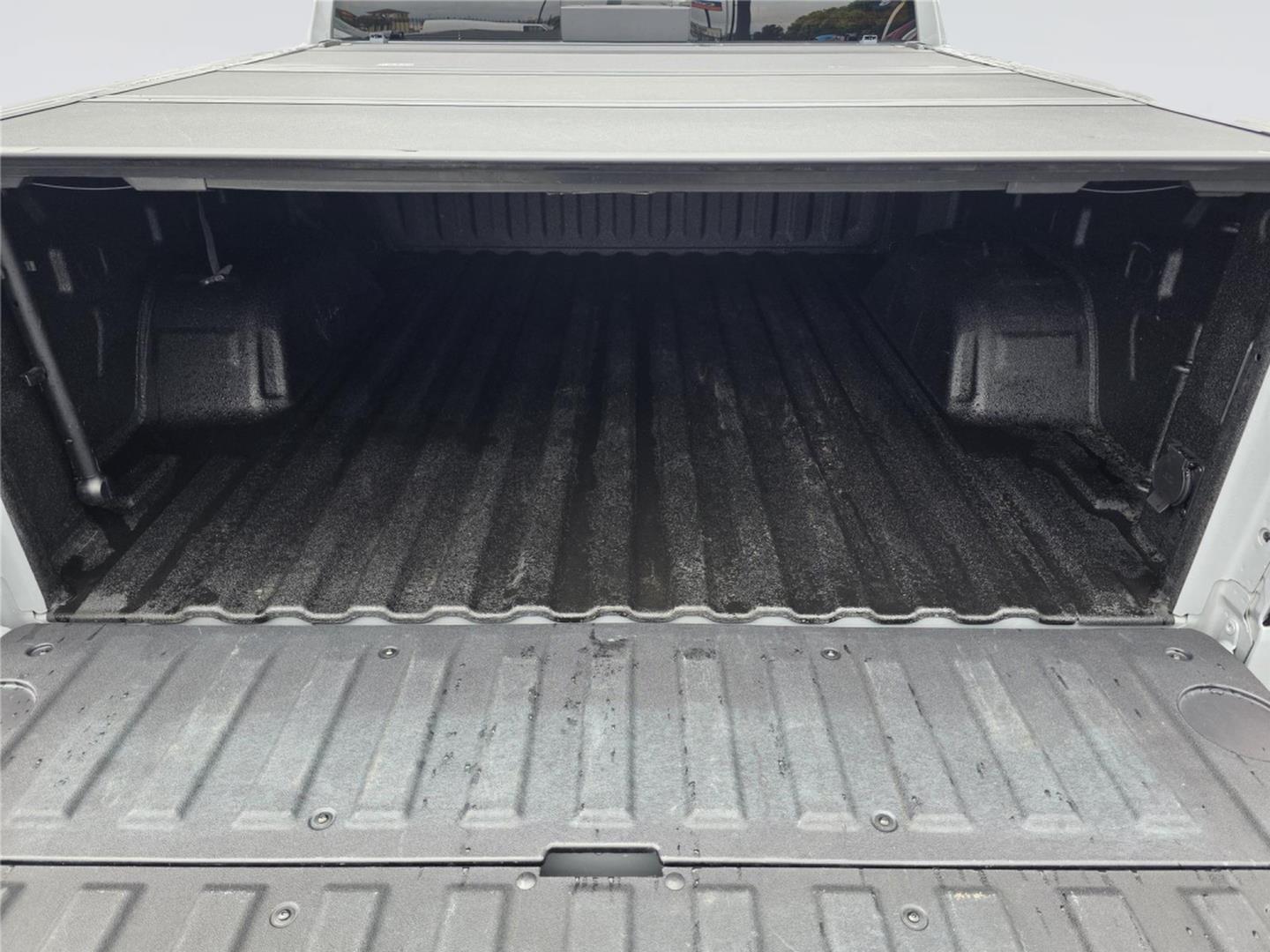 2024 GMC Sierra 1500 AT4 - 9