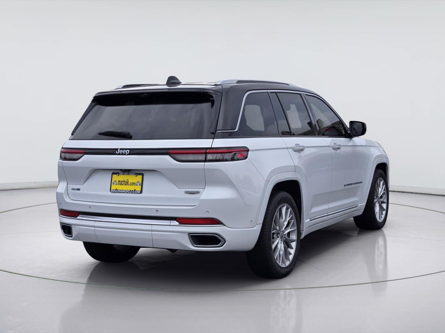 2022 Jeep Grand Cherokee 4xe Summit - 3