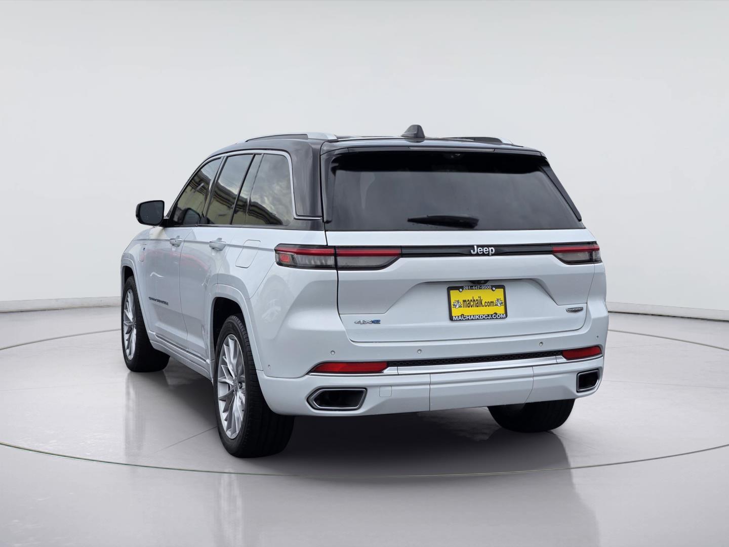 2022 Jeep Grand Cherokee 4xe Summit - 5