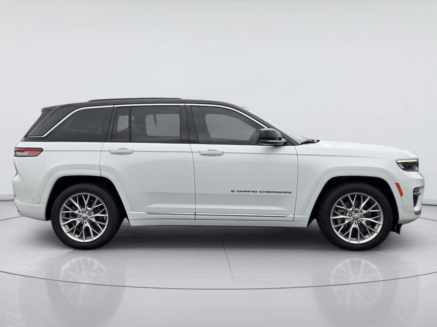 2022 Jeep Grand Cherokee 4xe Summit - 6