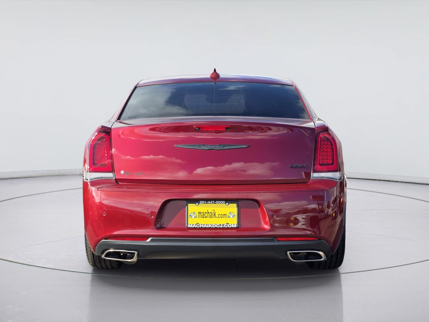 2023 Chrysler 300 Touring L - 4