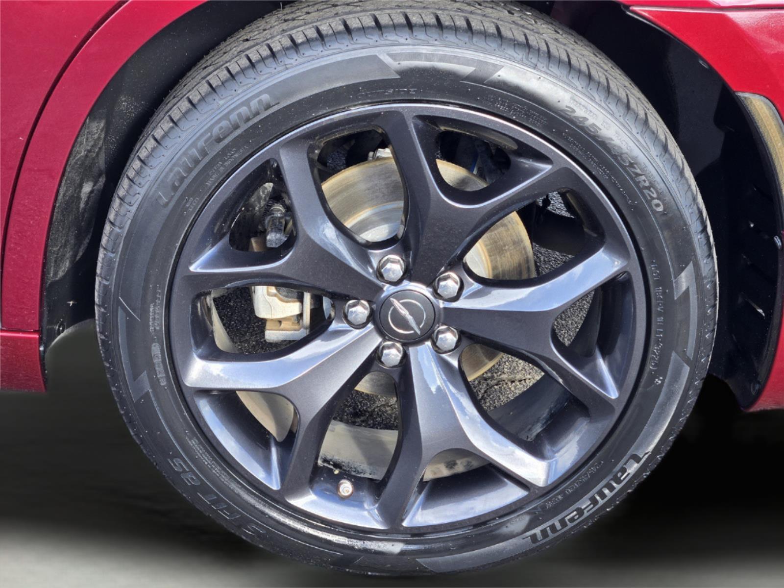 2023 Chrysler 300 Touring L - 8