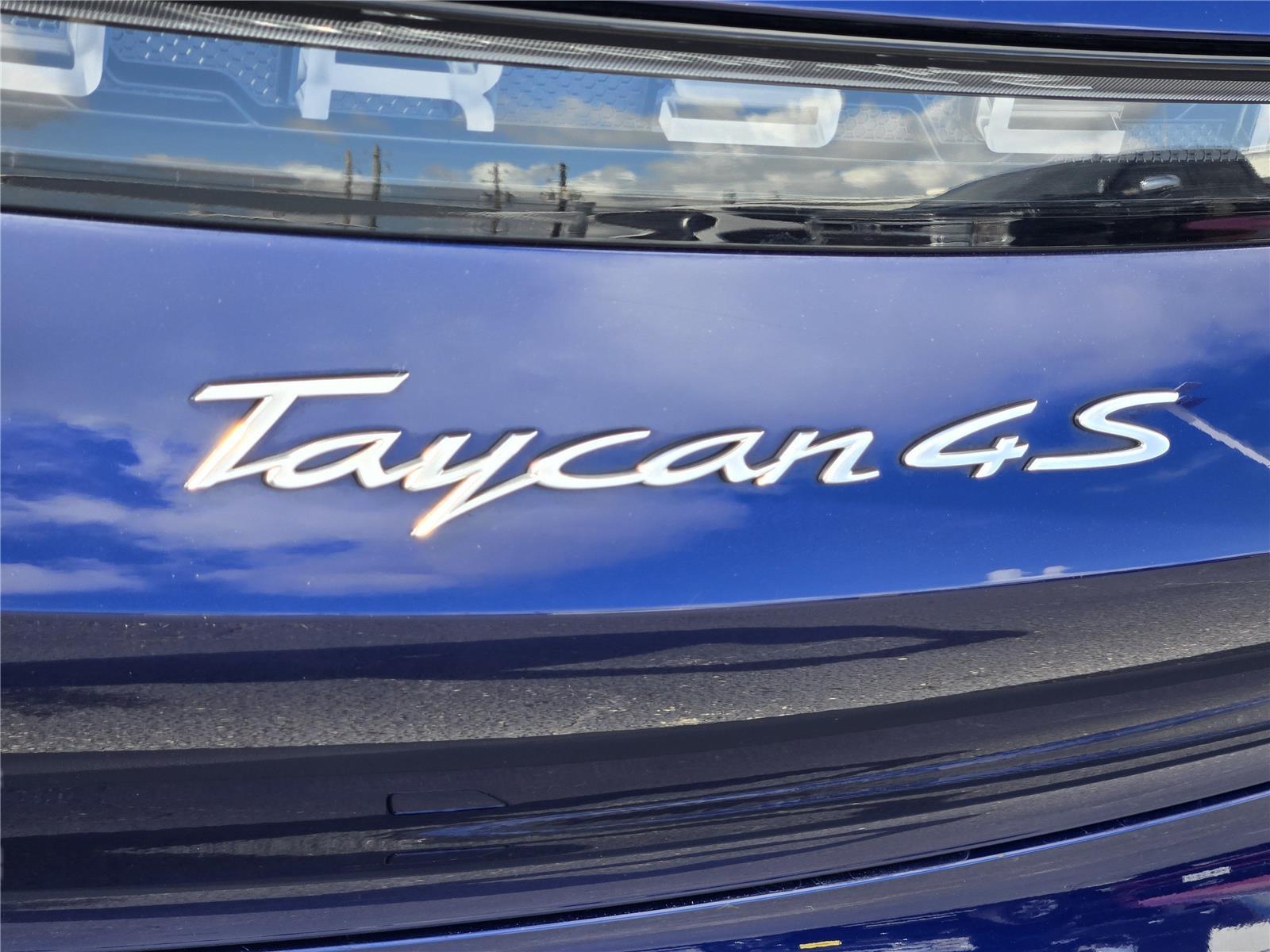 2022 Porsche Taycan 4S - 8