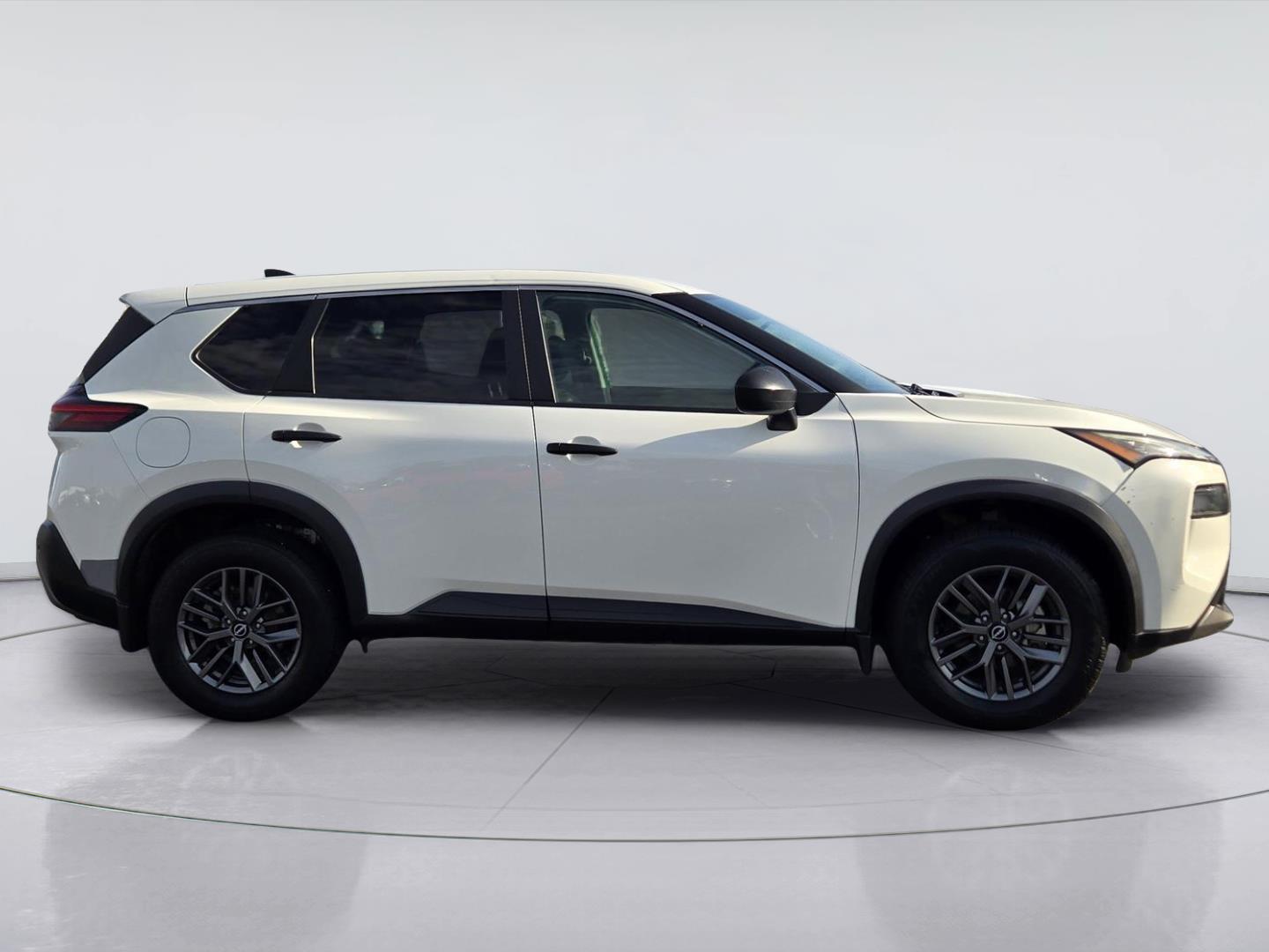 2022 Nissan Rogue S - 6