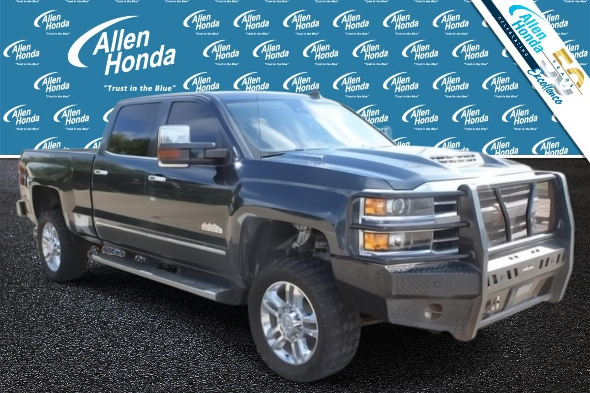 Gray (Graphite Metallic) 2018 Chevrolet Silverado 2500HD Pickup Truck Four-Wheel Drive 6-Speed Automatic