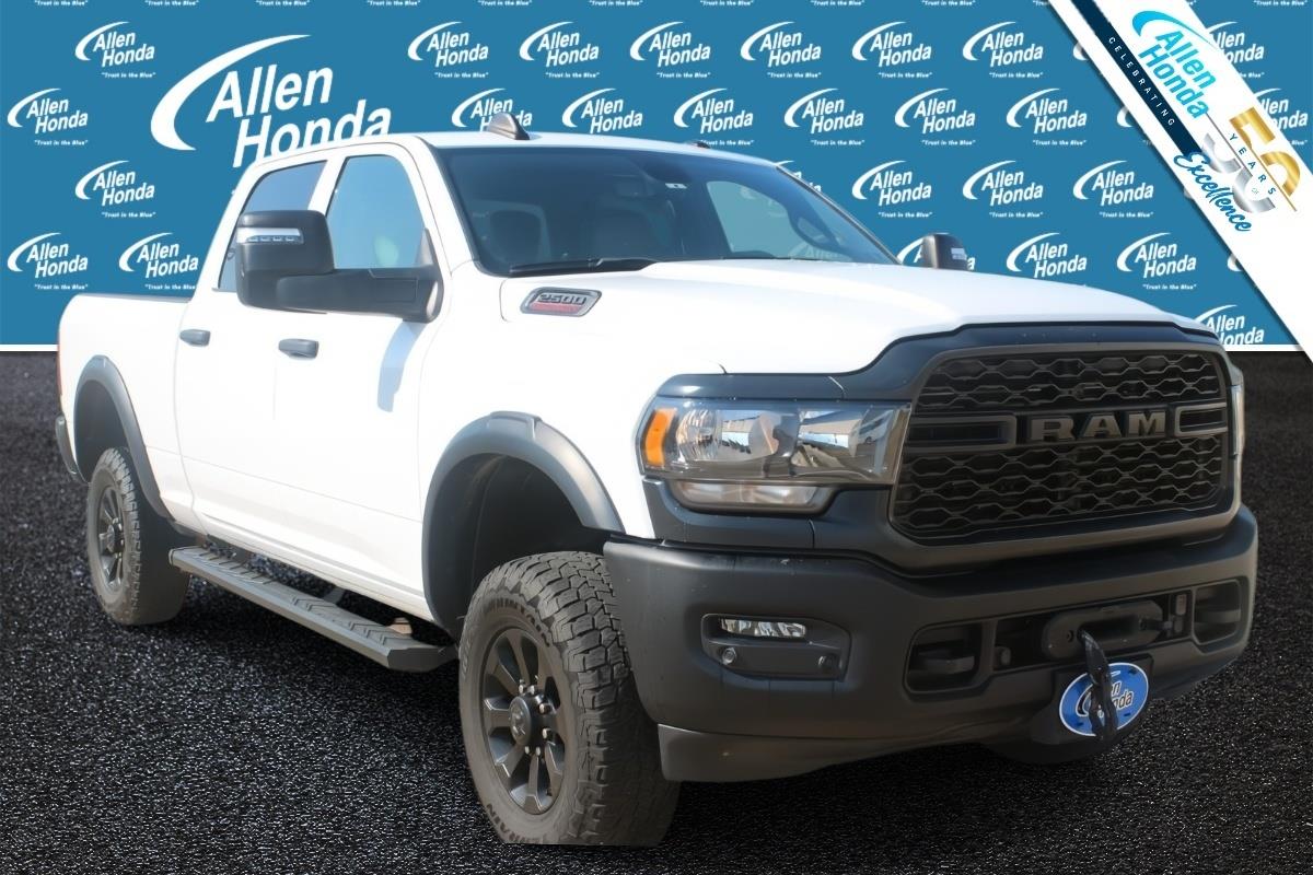 2024 RAM 2500 Blanco (Bright White Clearcoat) Camioneta Todo terreno 8 velocidades Automática