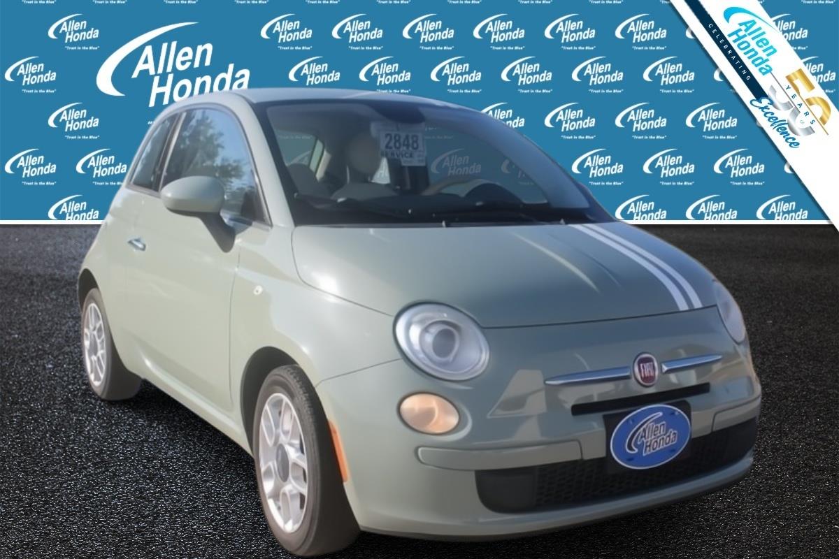 Verde Chiaro (Light Green) 2013 FIAT 500 Hatchback Front-Wheel Drive 5-Speed Manual