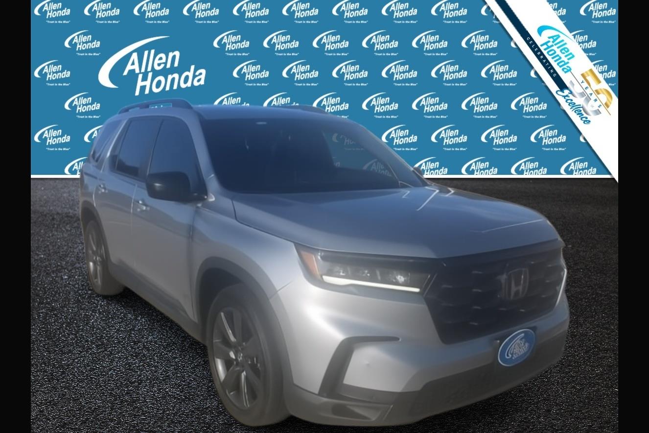 Lunar Silver Metallic 2023 Honda Pilot SUV / Crossover All-Wheel Drive Automatic