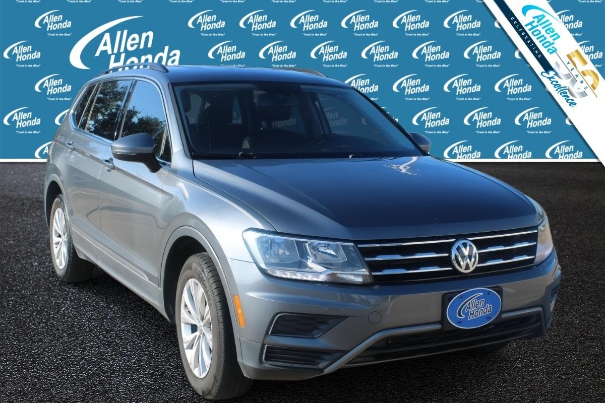Platinum Gray Metallic 2018 Volkswagen Tiguan SUV / Crossover Front-Wheel Drive Automatic