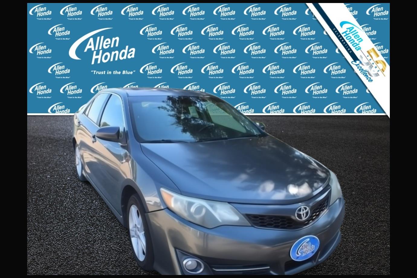 Magnetic Gray Metallic 2012 Toyota Camry Sedan Front-Wheel Drive Automatic
