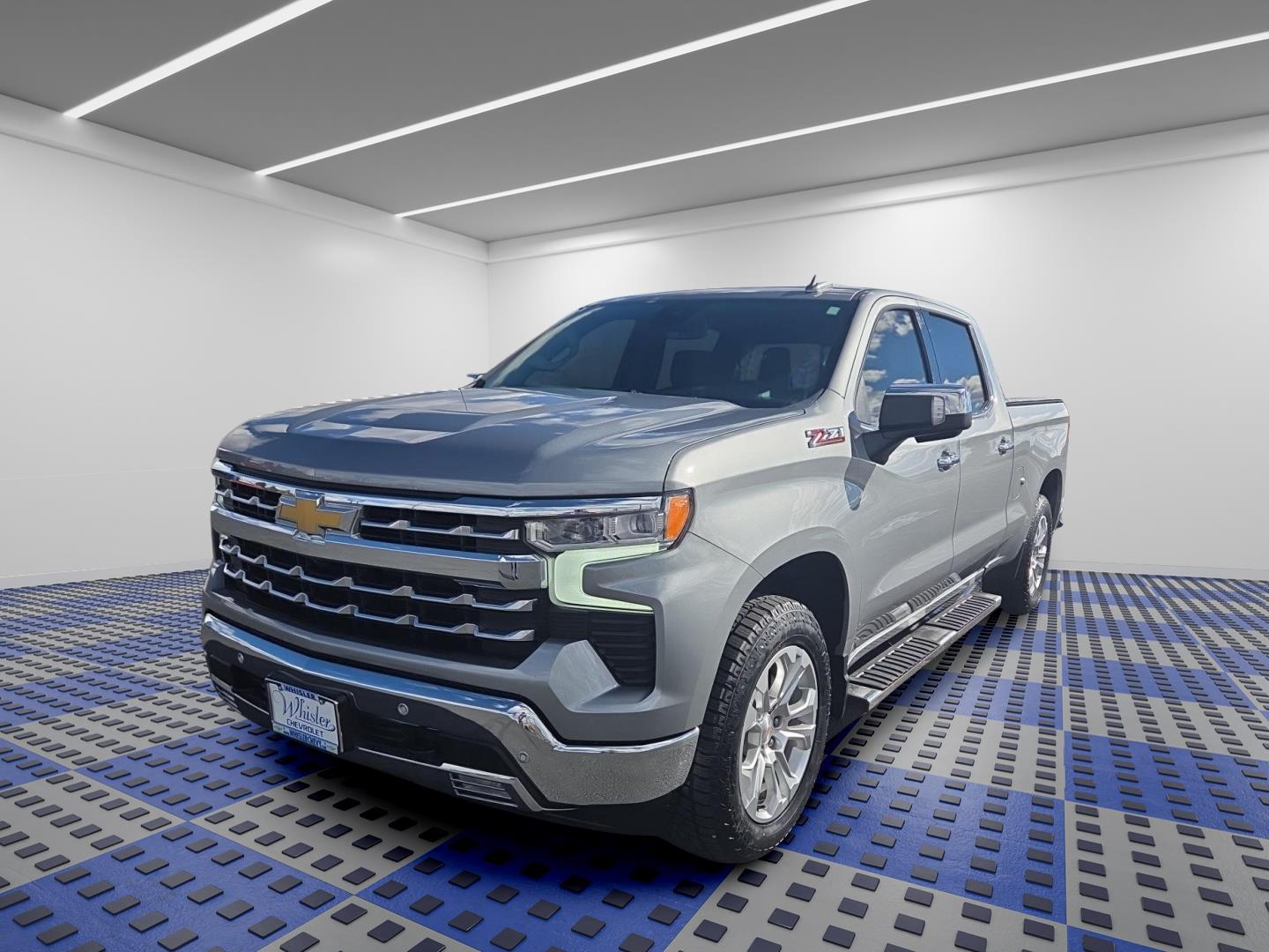 2024 Chevrolet Silverado 1500 LTZ Crew Cab 4WD