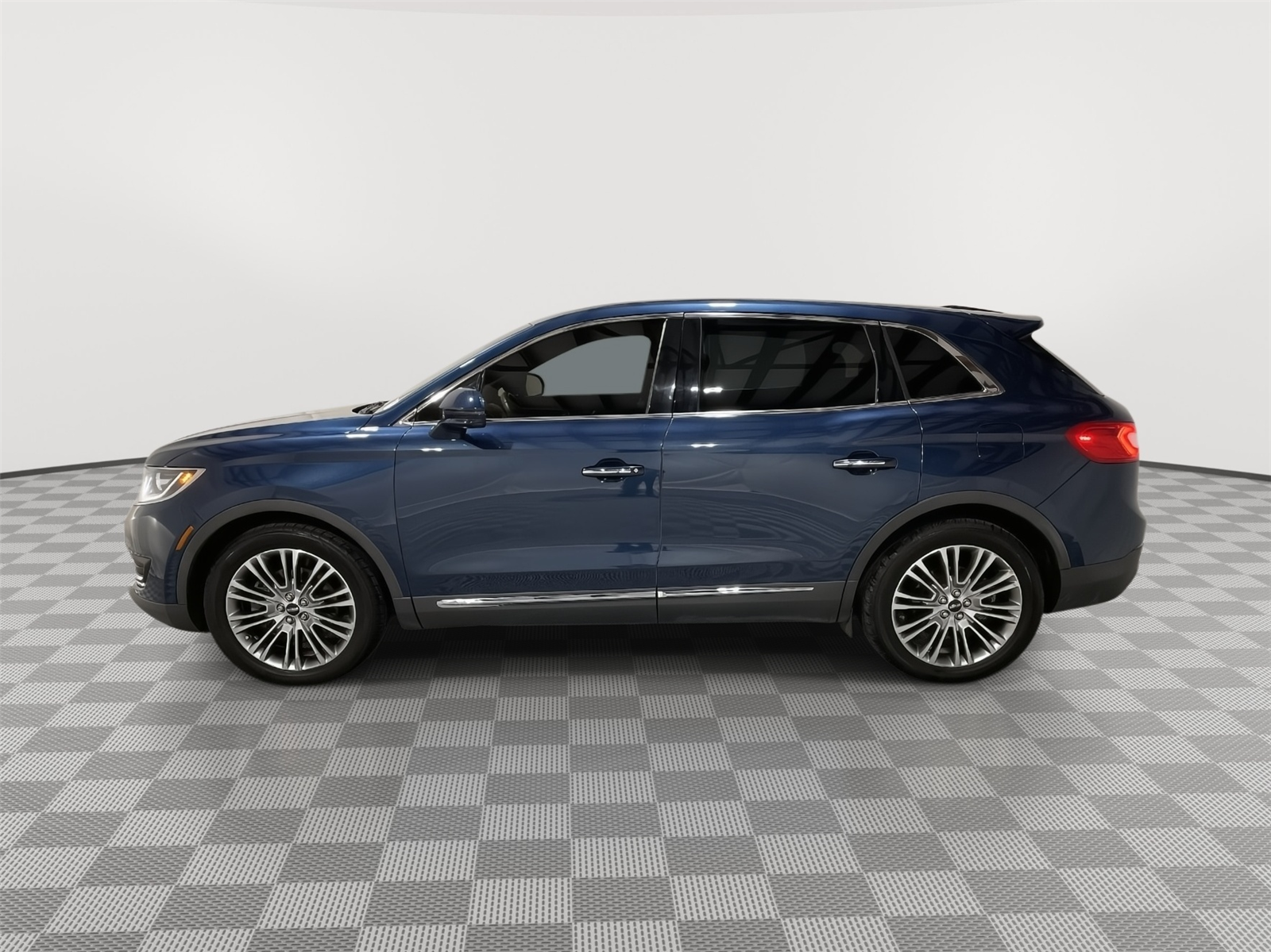 Used 2017 Lincoln MKX Reserve SUV for sale in St Joseph MO