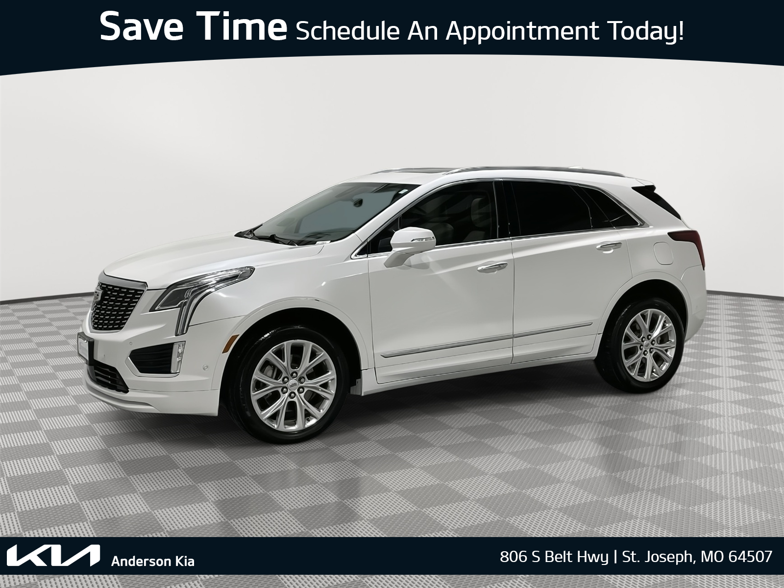 Used 2020 Cadillac XT5 Premium Luxury FWD SUV for sale in St Joseph MO