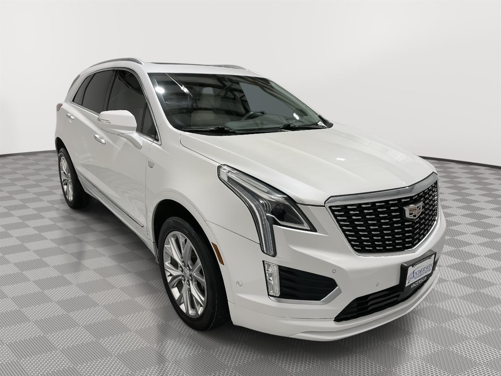 Used 2020 Cadillac XT5 Premium Luxury FWD SUV for sale in St Joseph MO