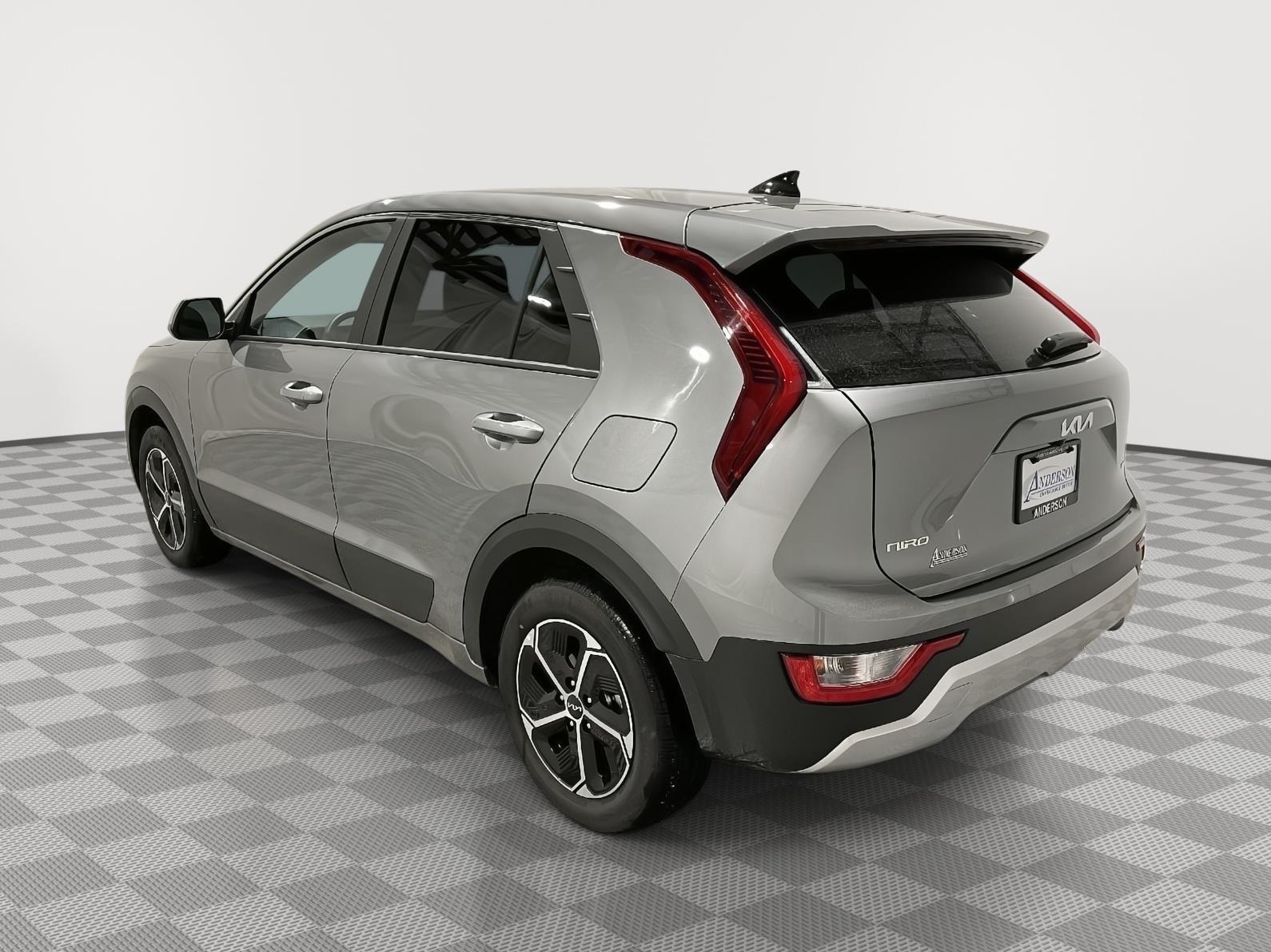 Used 2025 Kia Niro LX SUV for sale in St Joseph MO