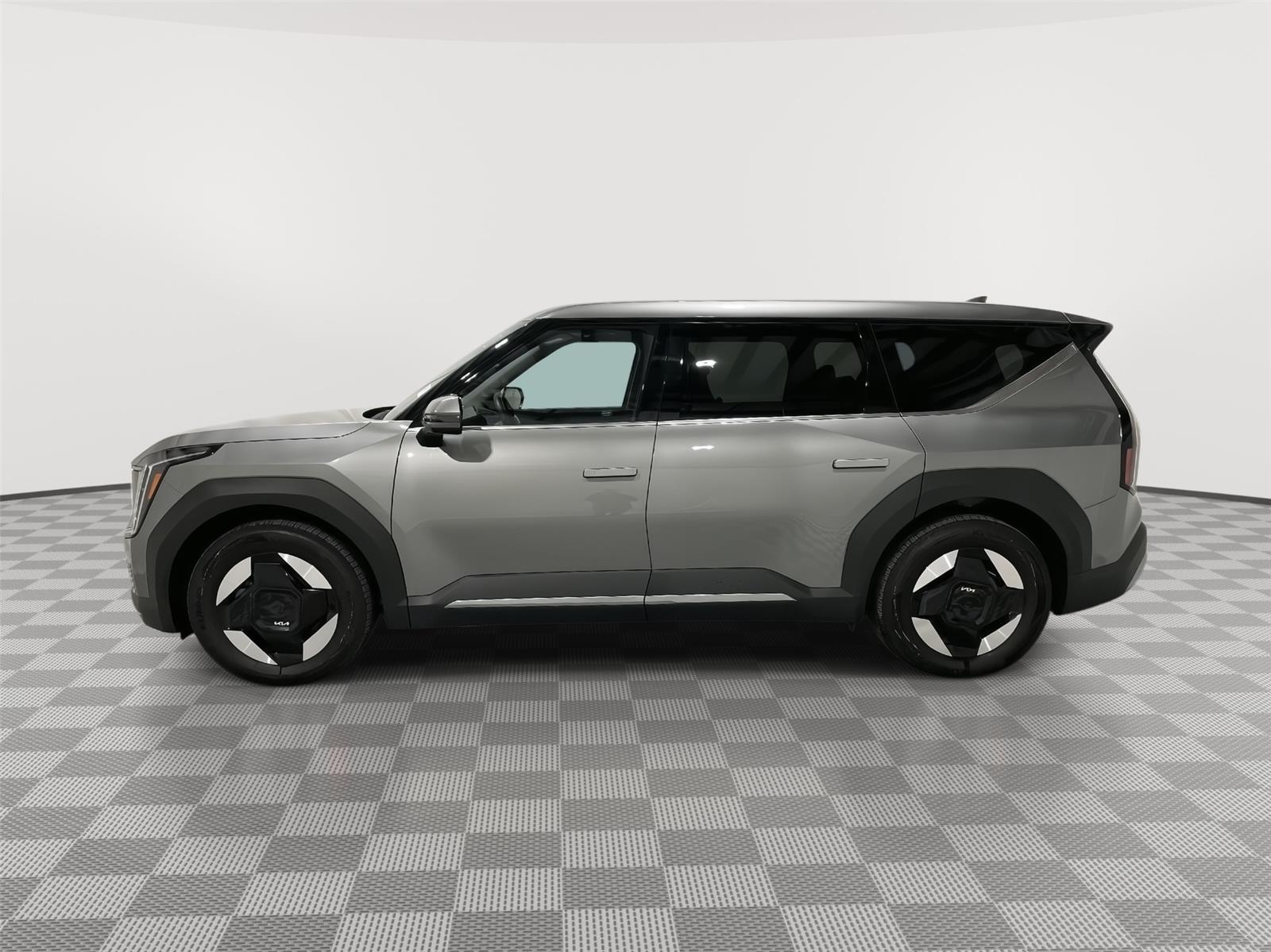 New 2024 Kia EV9 Light Short Range SUV/Crossover for sale in St. Joseph MO