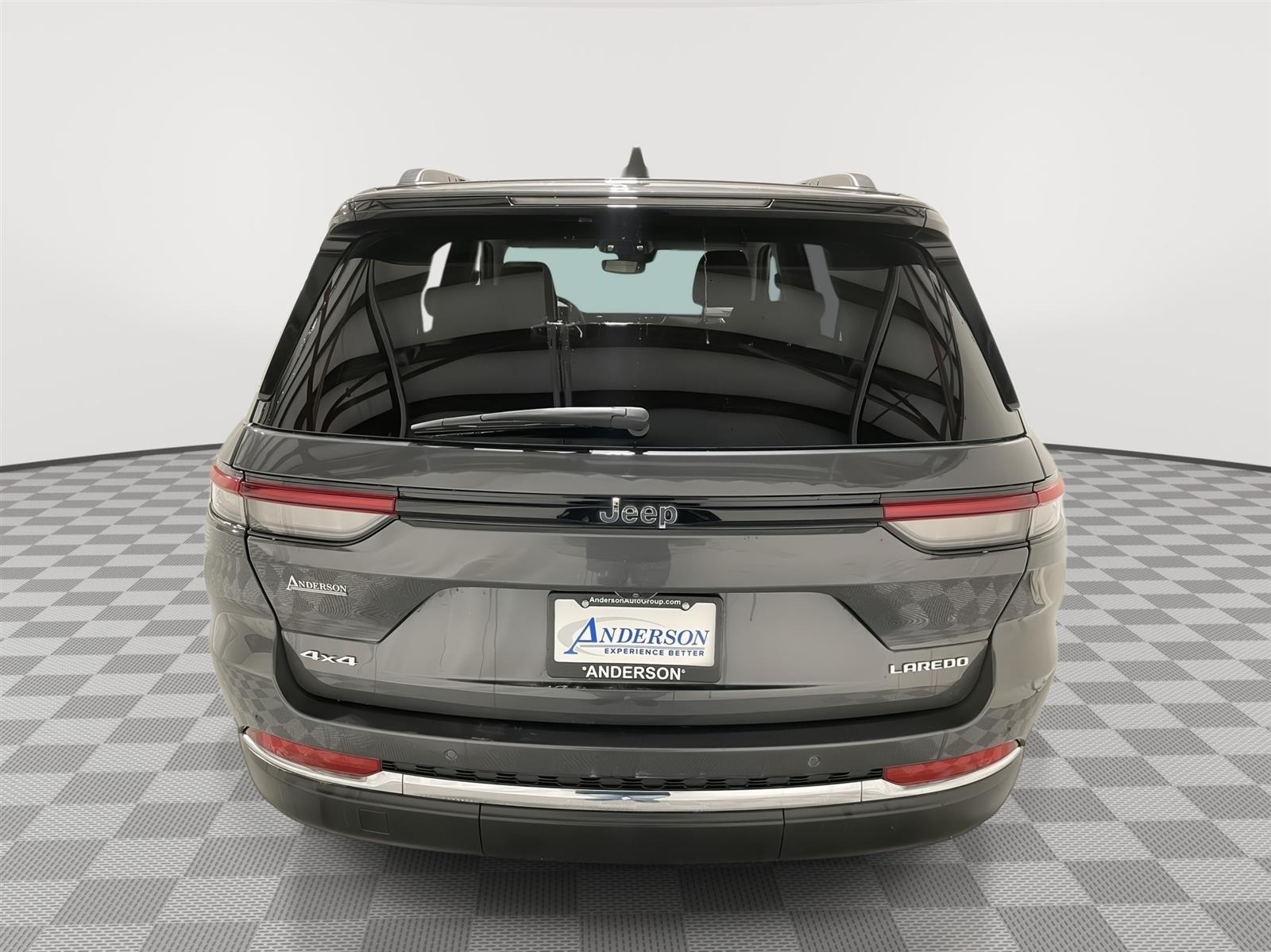 Used 2023 Jeep Grand Cherokee Laredo SUV for sale in St Joseph MO