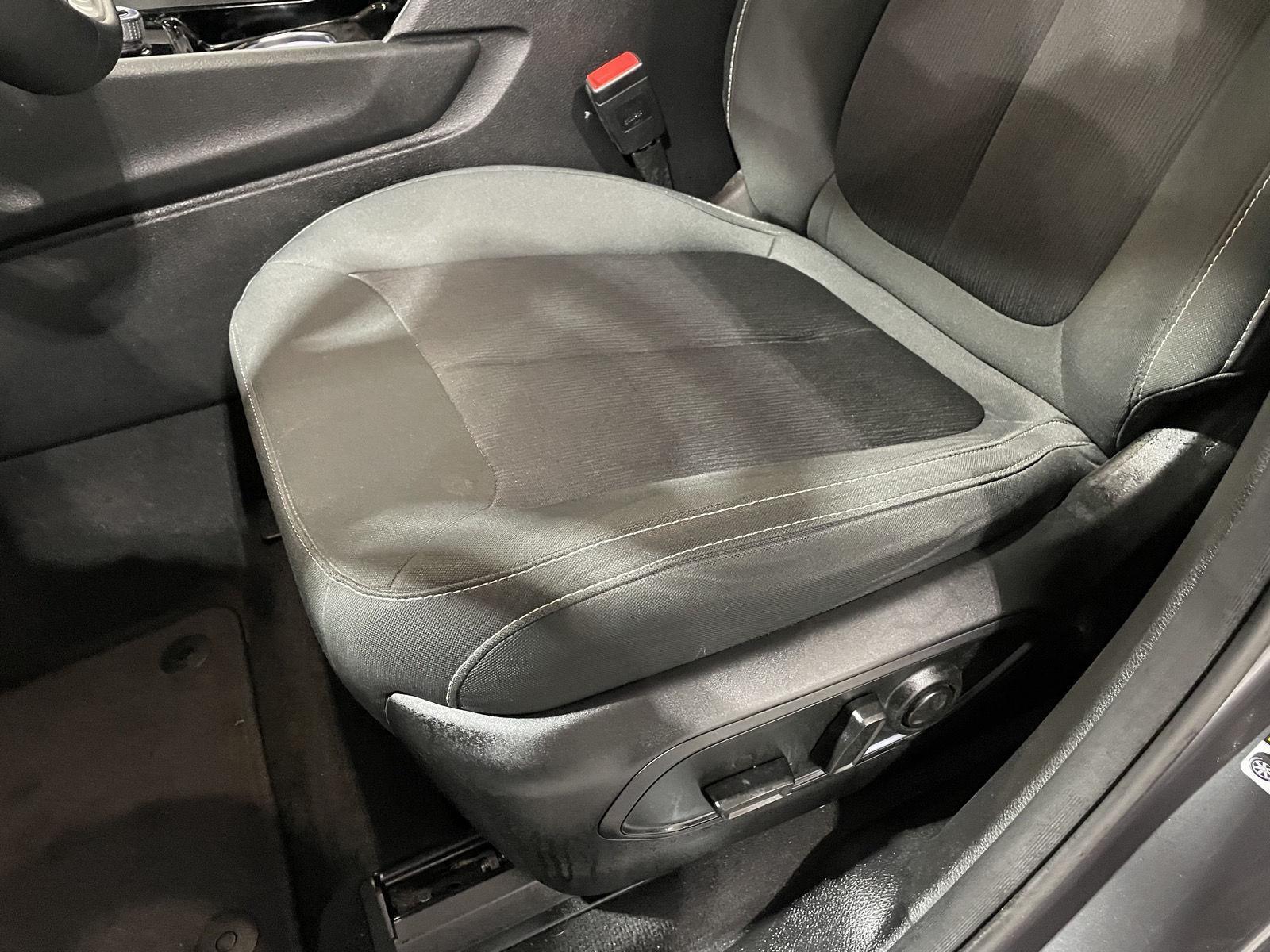 Used 2023 Jeep Grand Cherokee Laredo SUV for sale in St Joseph MO