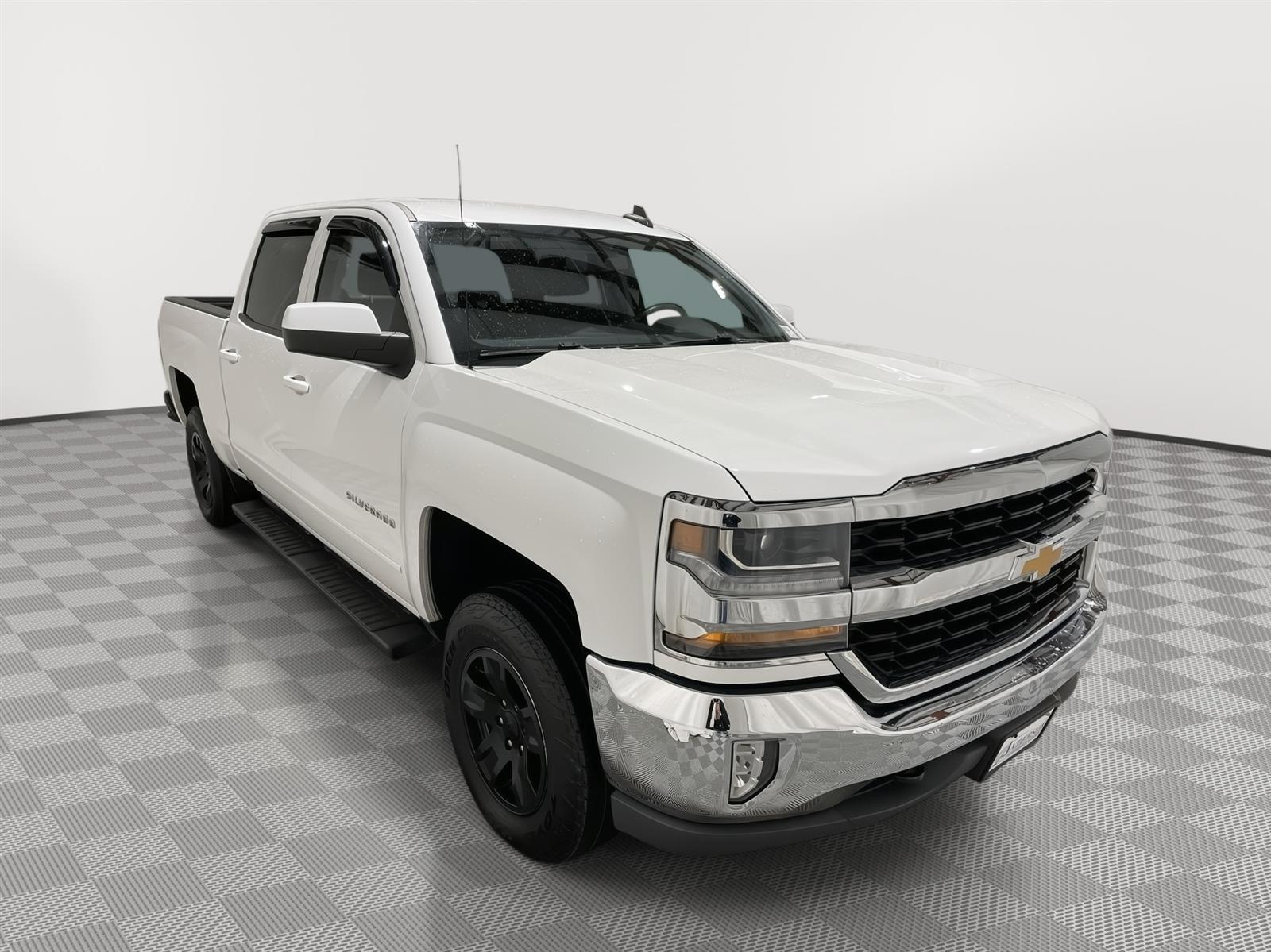 Used 2017 Chevrolet Silverado 1500 LT Crew Cab Truck for sale in St Joseph MO