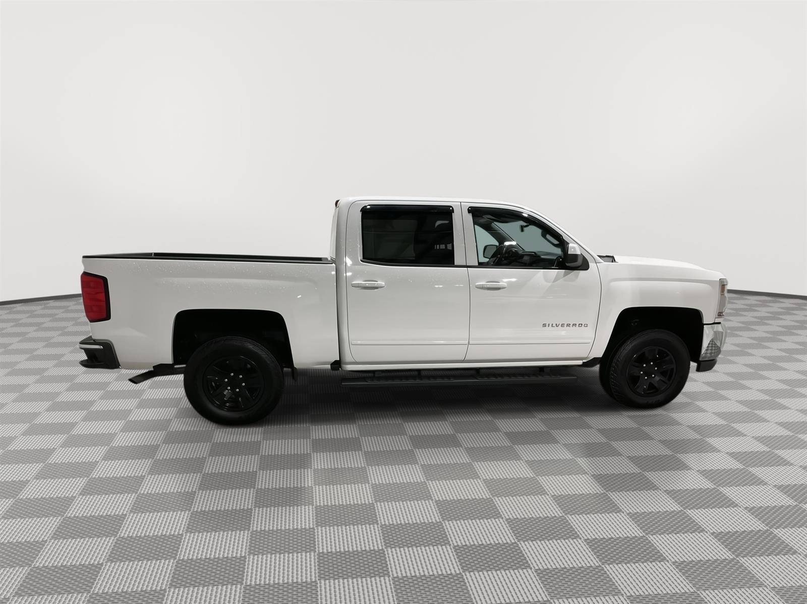 Used 2017 Chevrolet Silverado 1500 LT Crew Cab Truck for sale in St Joseph MO