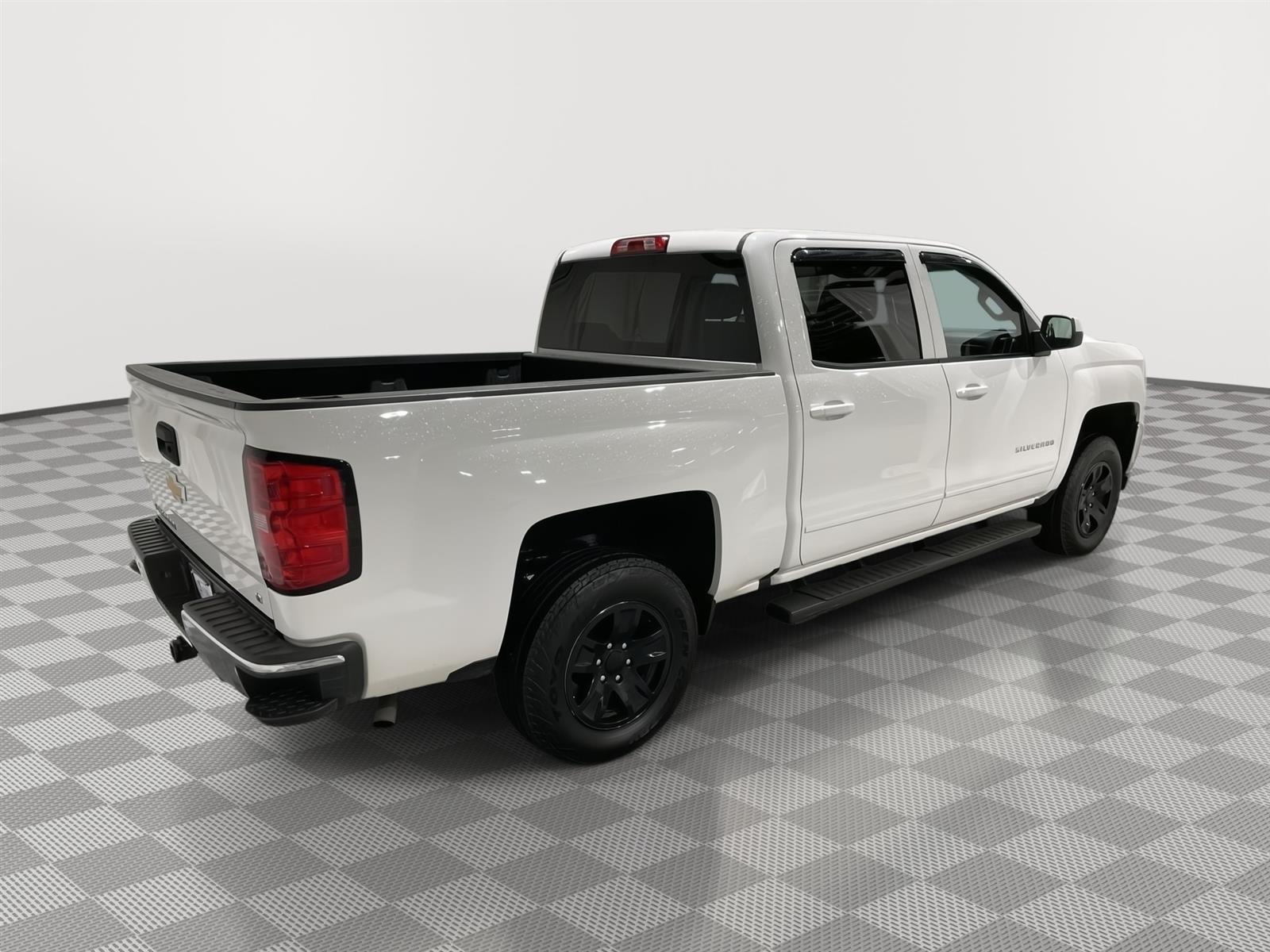 Used 2017 Chevrolet Silverado 1500 LT Crew Cab Truck for sale in St Joseph MO