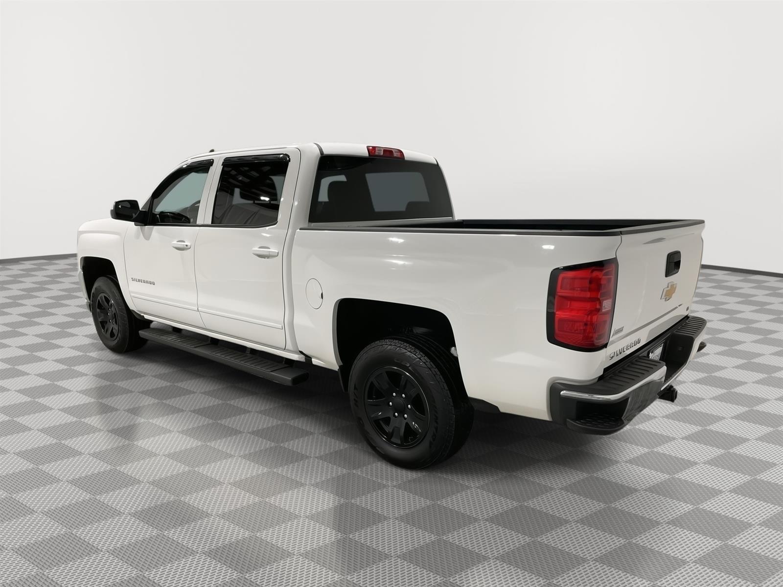 Used 2017 Chevrolet Silverado 1500 LT Crew Cab Truck for sale in St Joseph MO