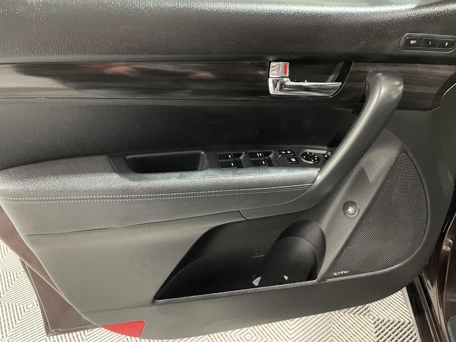 Used 2012 Kia Sorento SX 4 door for sale in St. Joseph MO