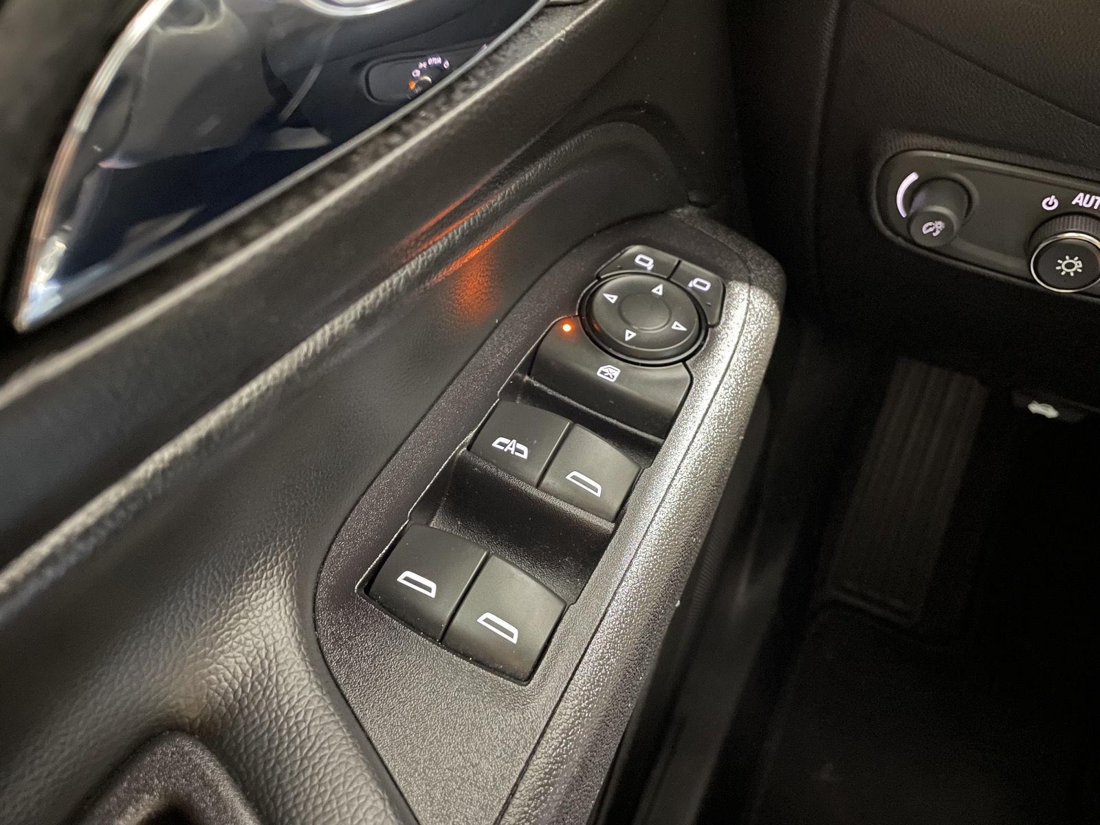 Used 2018 Chevrolet Equinox LT SUV for sale in St Joseph MO
