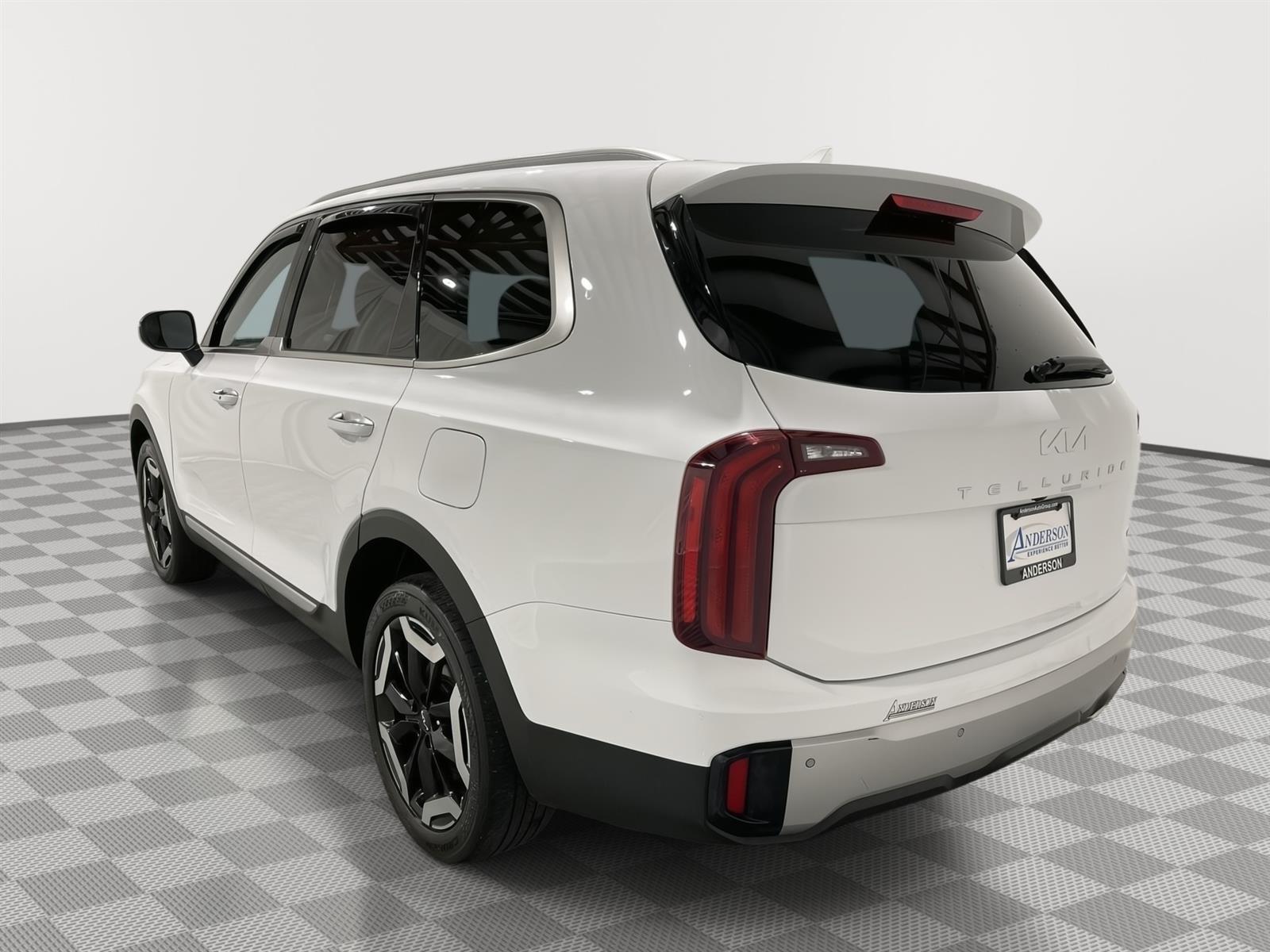Used 2023 Kia Telluride S SUV for sale in St Joseph MO