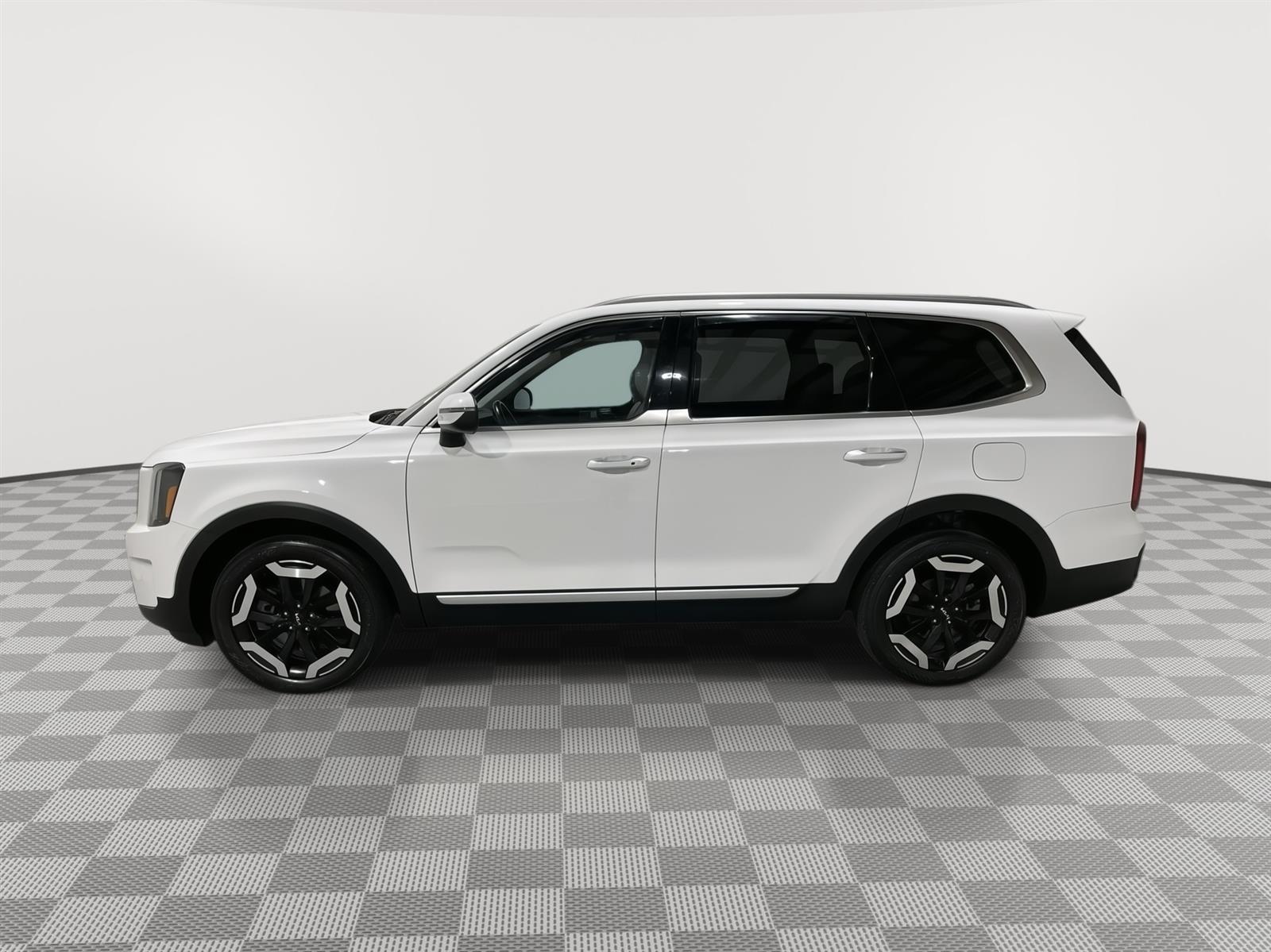 Used 2023 Kia Telluride S SUV for sale in St Joseph MO