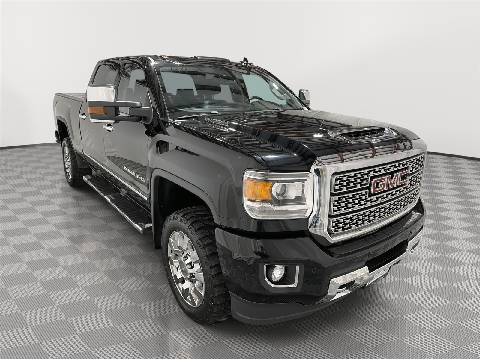 Used 2019 GMC Sierra 2500HD Denali Crew Cab Truck for sale in St Joseph MO