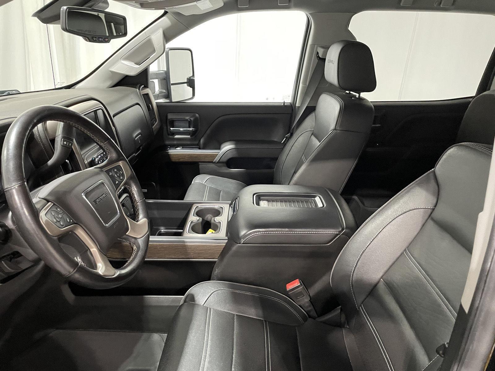 Used 2019 GMC Sierra 2500HD Denali Crew Cab Truck for sale in St Joseph MO