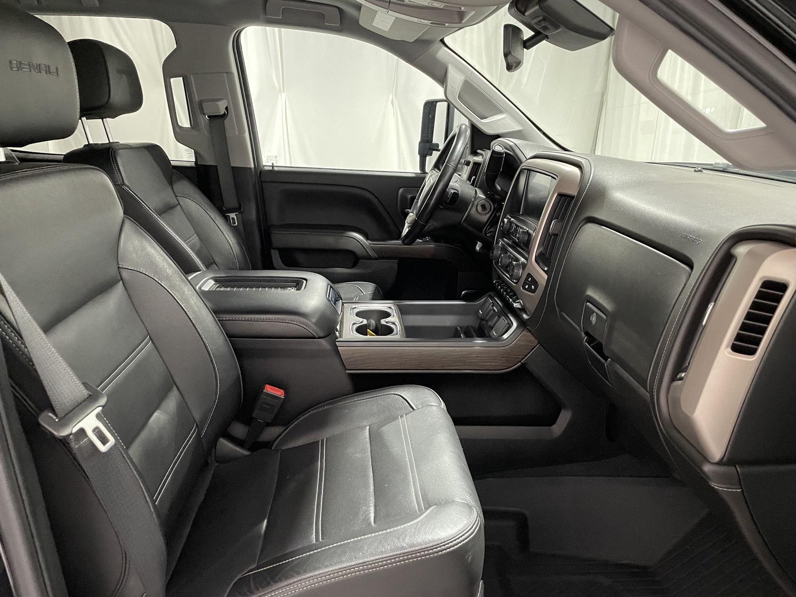 Used 2019 GMC Sierra 2500HD Denali Crew Cab Truck for sale in St Joseph MO