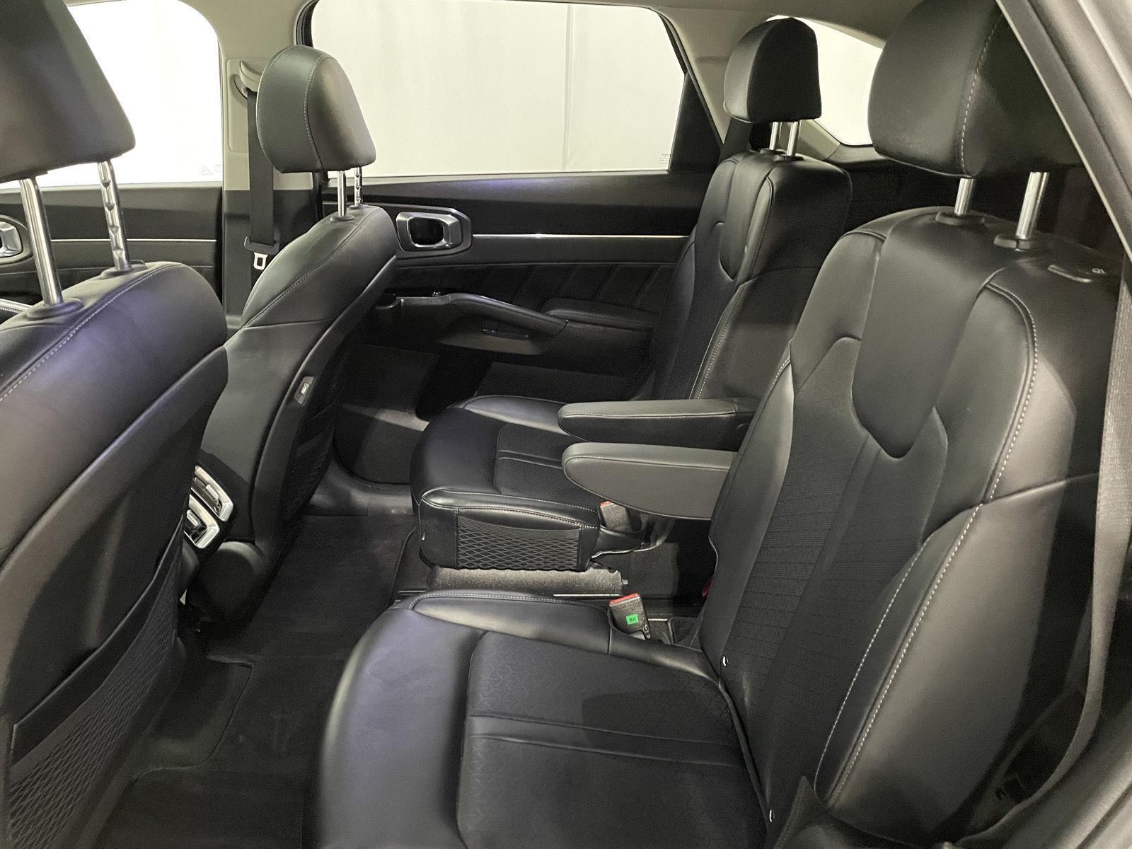Used 2022 Kia Sorento Plug-In Hybrid SX SUV for sale in St Joseph MO